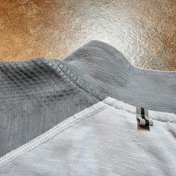 Nike Men's Dri-FIT 1/4 Zip Running Shirt - Picture 5 of 11